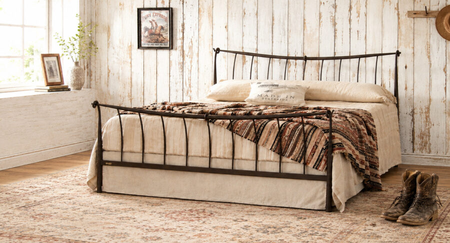 ALEXANDRA Eisernes Handgemacht Bett - Klassisches Design mit Charakter
