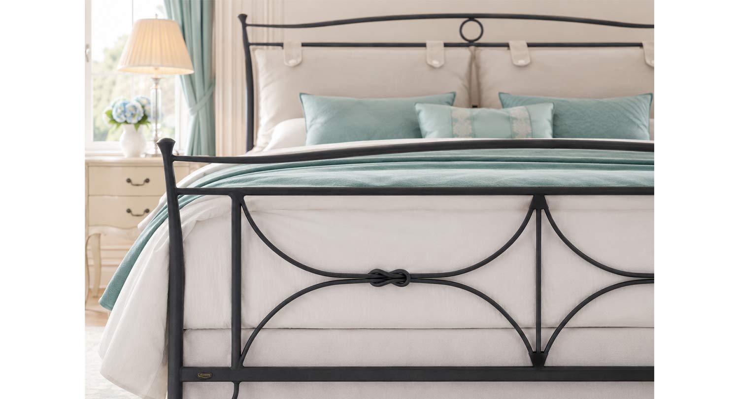Letto in ferro ELENA – letto matrimoniale elegante con design pulito e linee raffinate - immagine 9