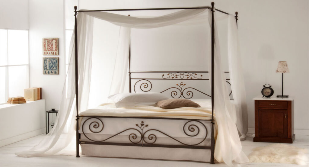 Canopy metal bed