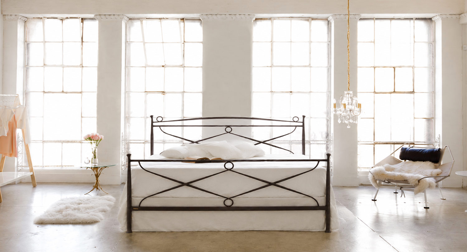 SOFIA Industrial Iron Bed Frame - Classic and timeless elegance - Image 9