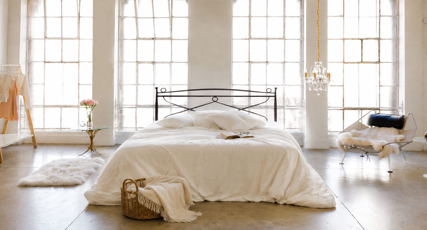 SOFIA Industrial Iron Bed Frame - Classic and timeless elegance - Image 5