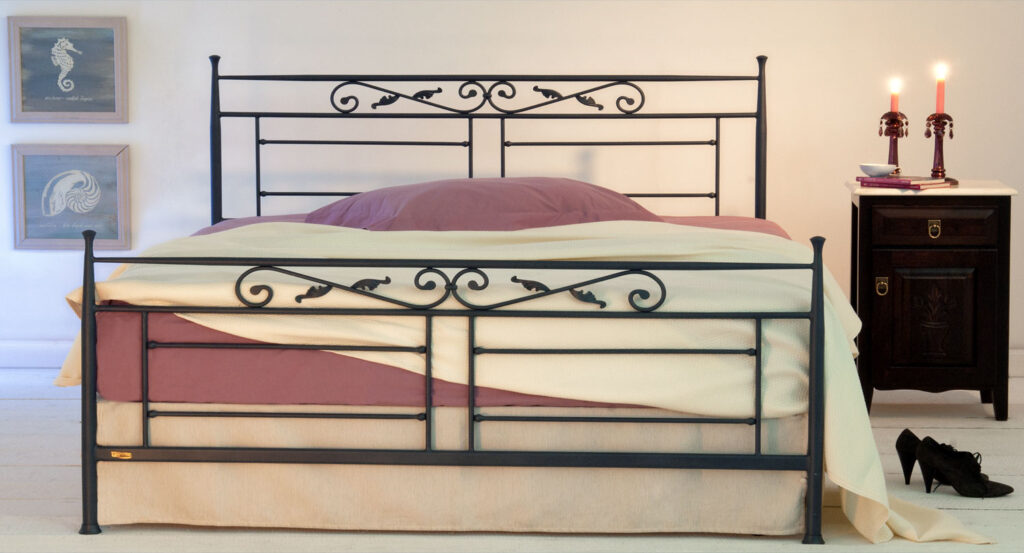 Διπλό κρεβάτι μεταλλικό VERONA Classic