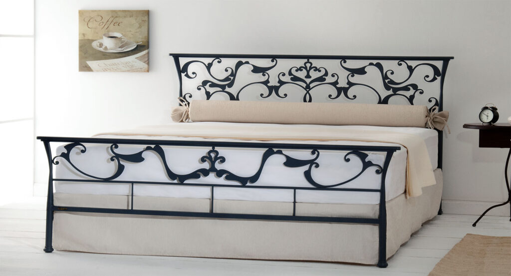 King size iron bed OASIS