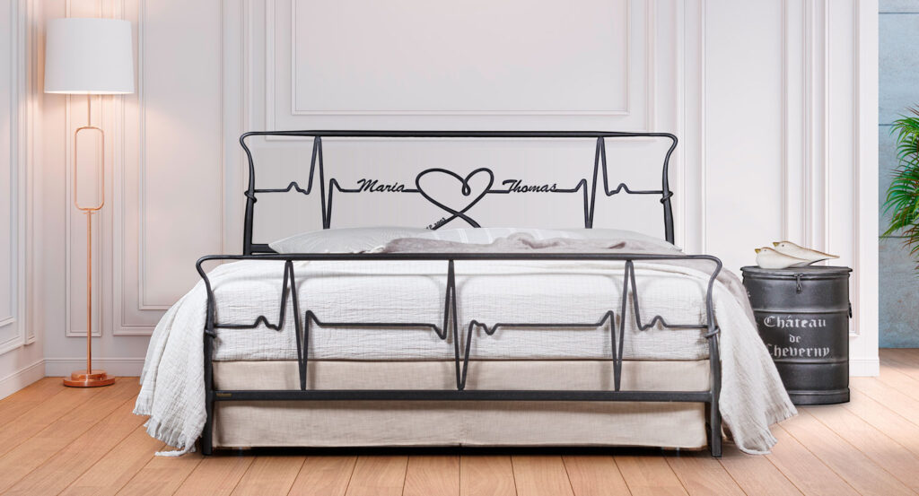 Metal platform bed HEARTBEAT Custom