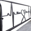 Κάθε Μεταλλικό Κρεβάτι Heartbeat Custom - 100% Χειροποίητο. Είναι μοναδικό με τη δική σας έμπνευση και προσωπικότητα.