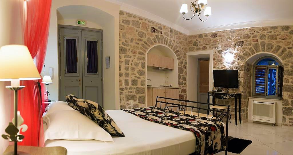 Γιατί να Επιλέξετε Έπιπλα Ξενοδοχείου από Μεταλλικά Υλικά;