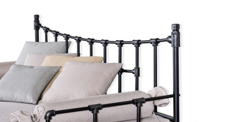 Industrial Metal Sofa Bed IRO | Discover a large collection of metal sofas bed | Shipping worldwide...